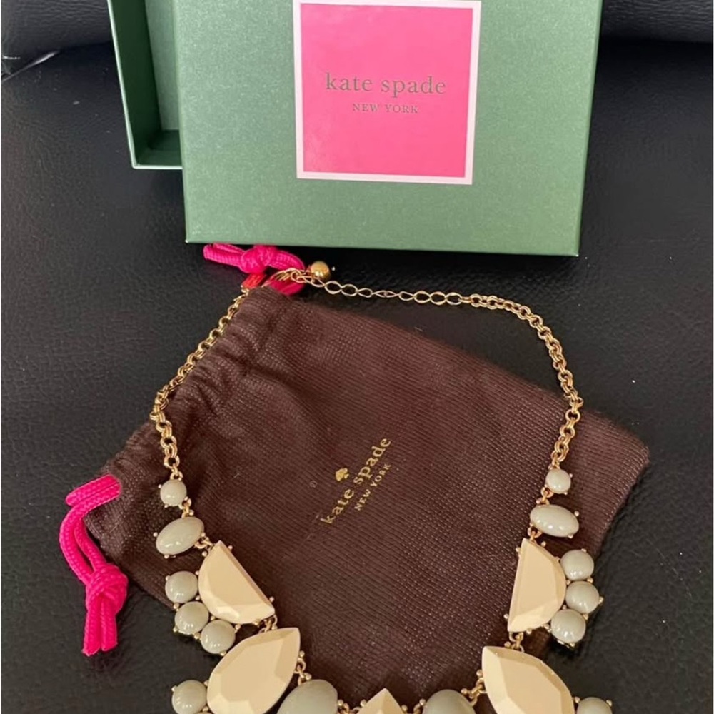 Kate Spade Gold and Cream Teardrop Necklace. Gently worn. - Picture 9 of 14